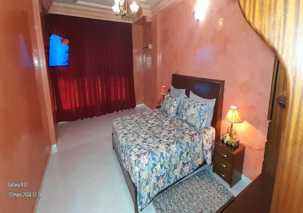 Moroccan Teguemi Casablanca Bagian luar foto